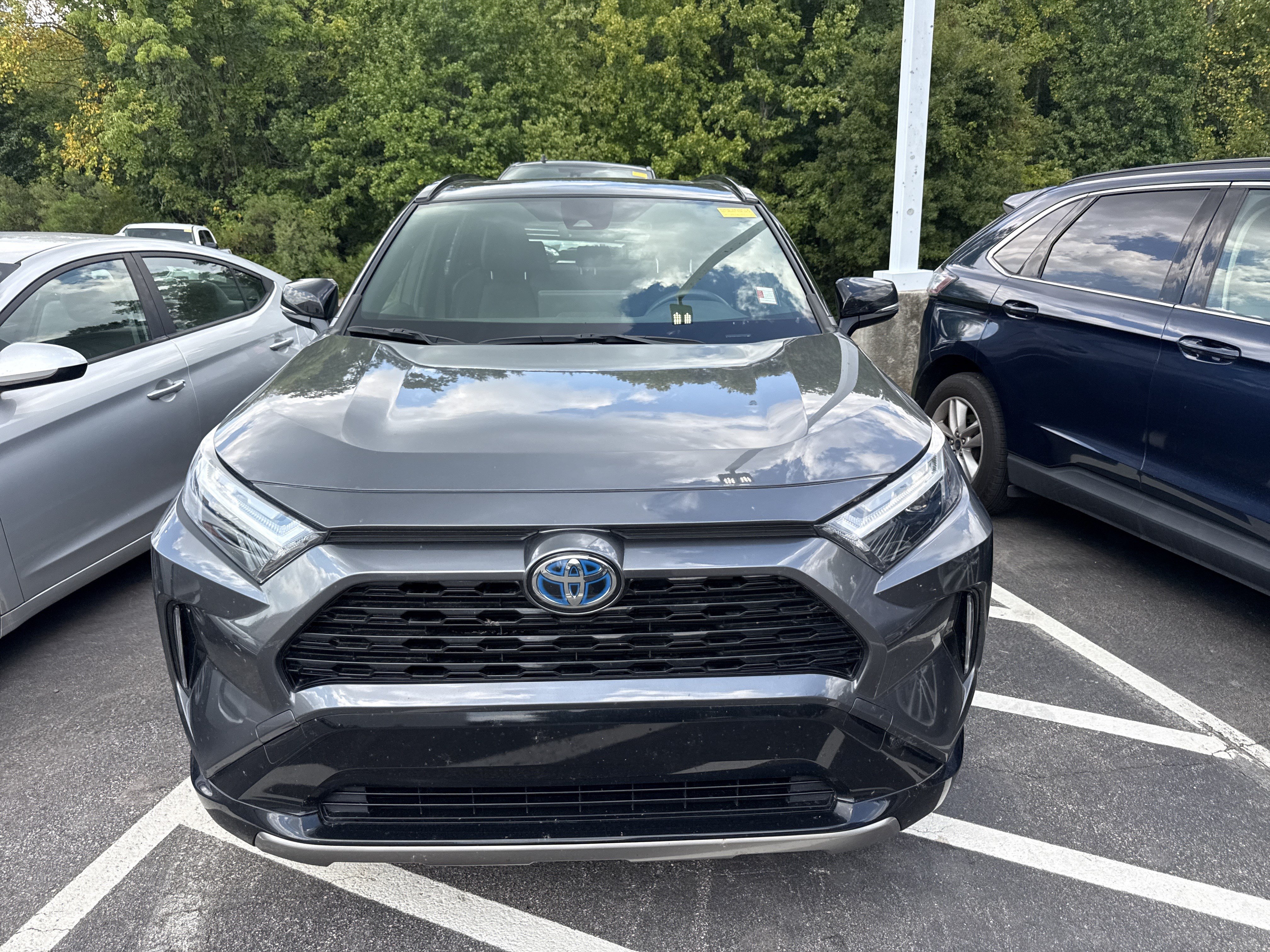 Used 2024 Toyota RAV4 XSE AWD/4WD image 38