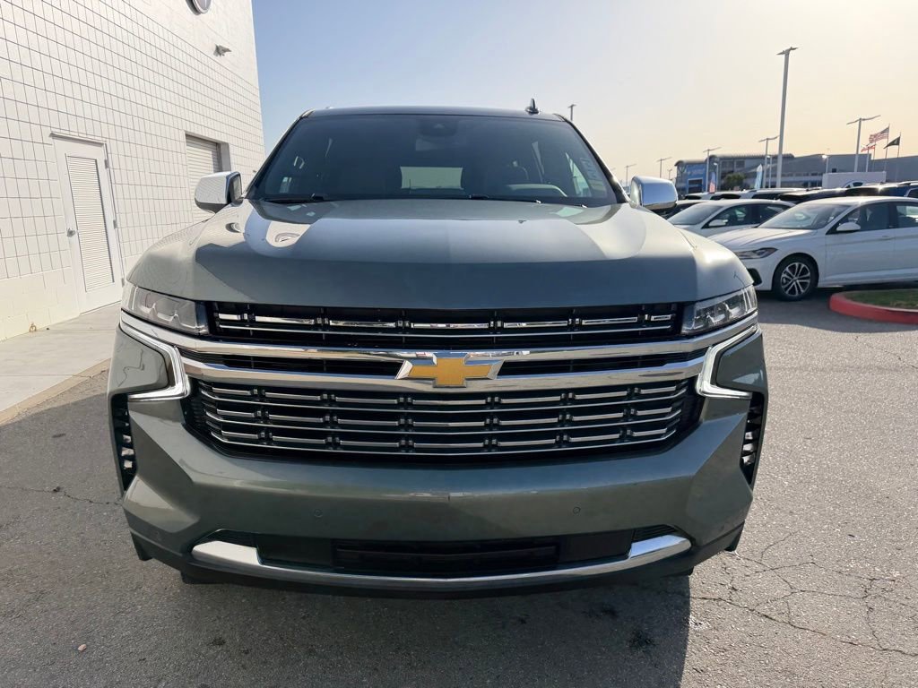 Used 2024 Chevrolet Suburban Premier image 9