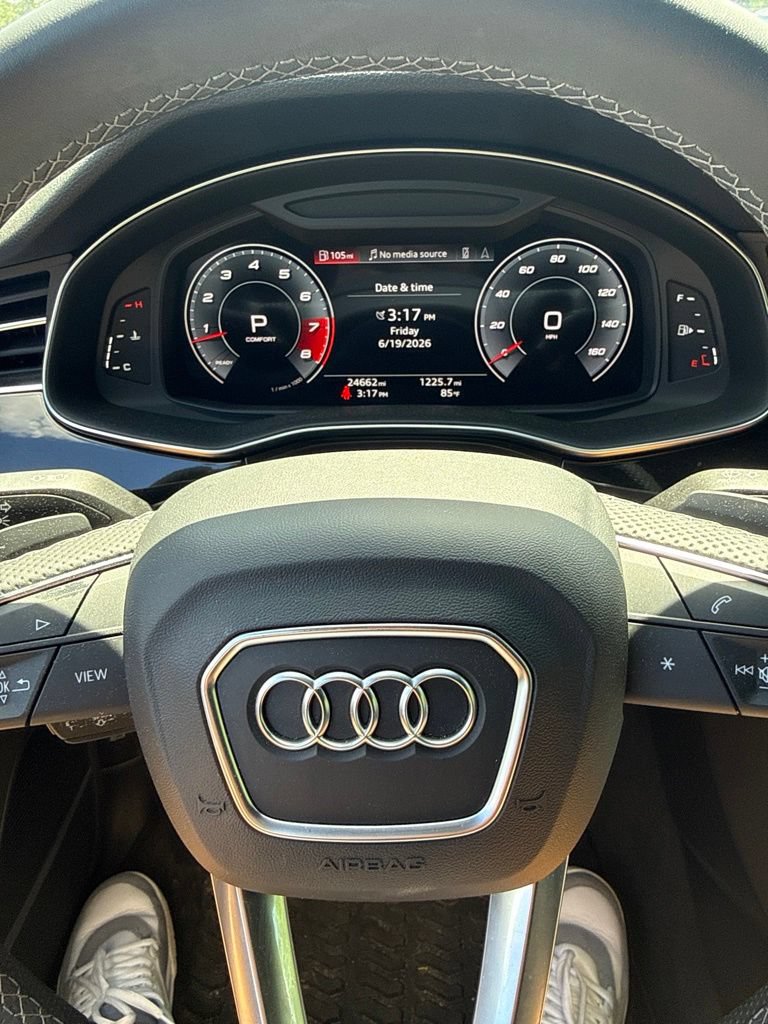 Used 2023 Audi SQ8 Premium Plus w/ Carbon Optic Package AWD/4WD image 6