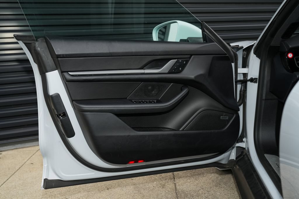 Certified 2025 Porsche Taycan 4S AWD/4WD image 19