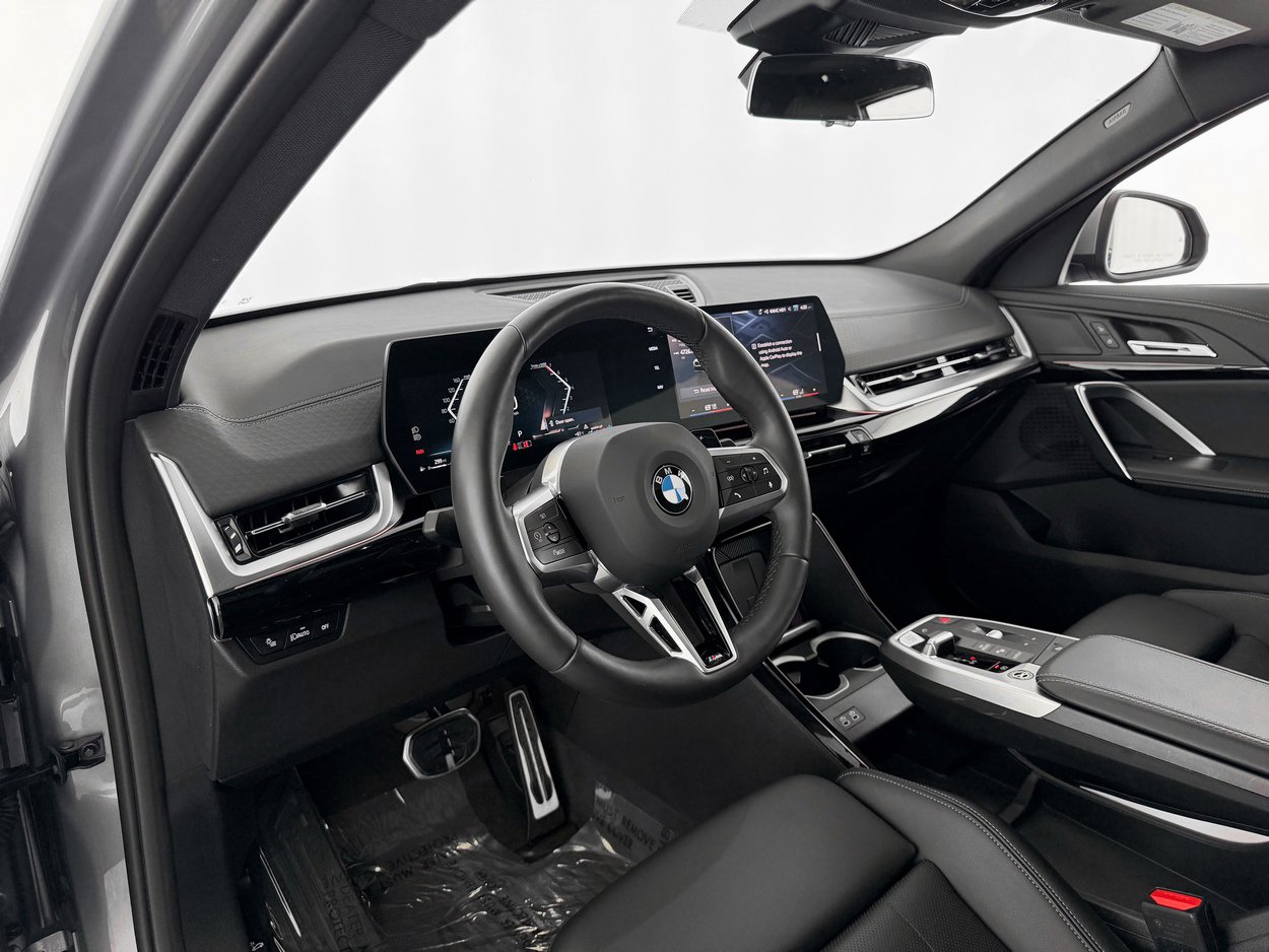 Used 2025 BMW X2 xDrive28i w/ M Sport Package image 15