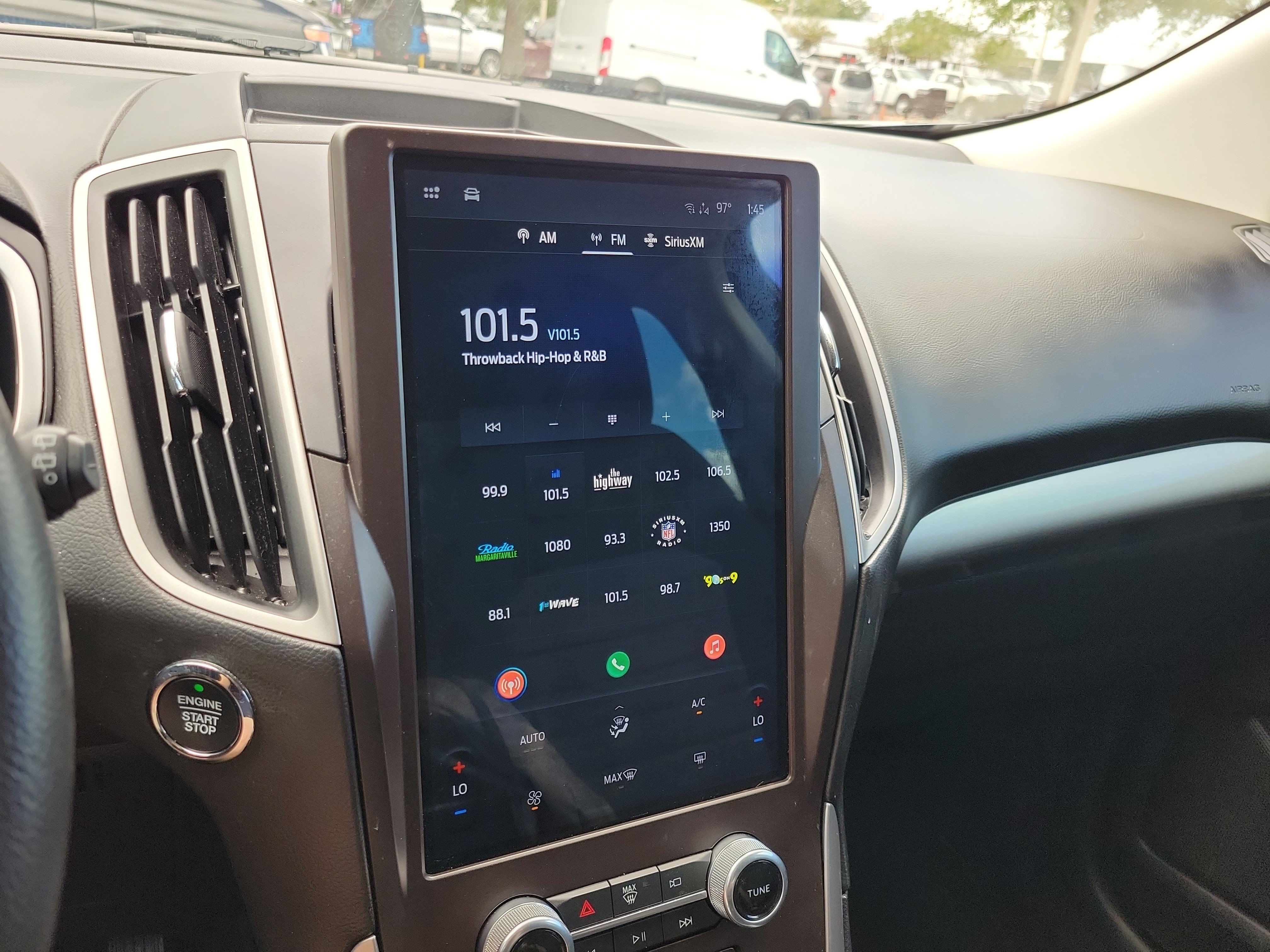 Used 2021 Ford Edge SE FWD image 30