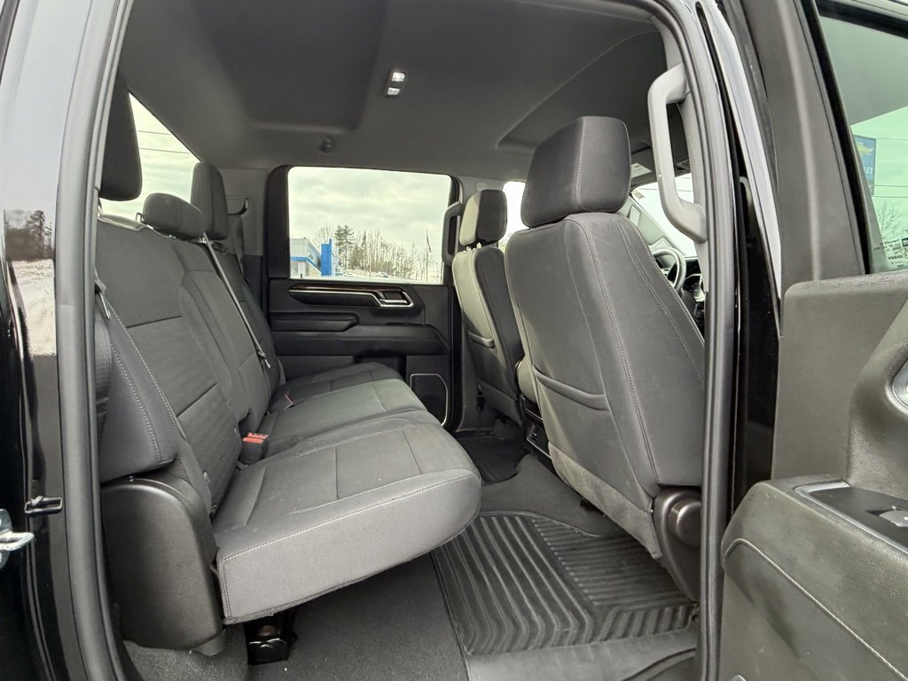 Used 2024 Chevrolet Silverado 2500 LT image 17