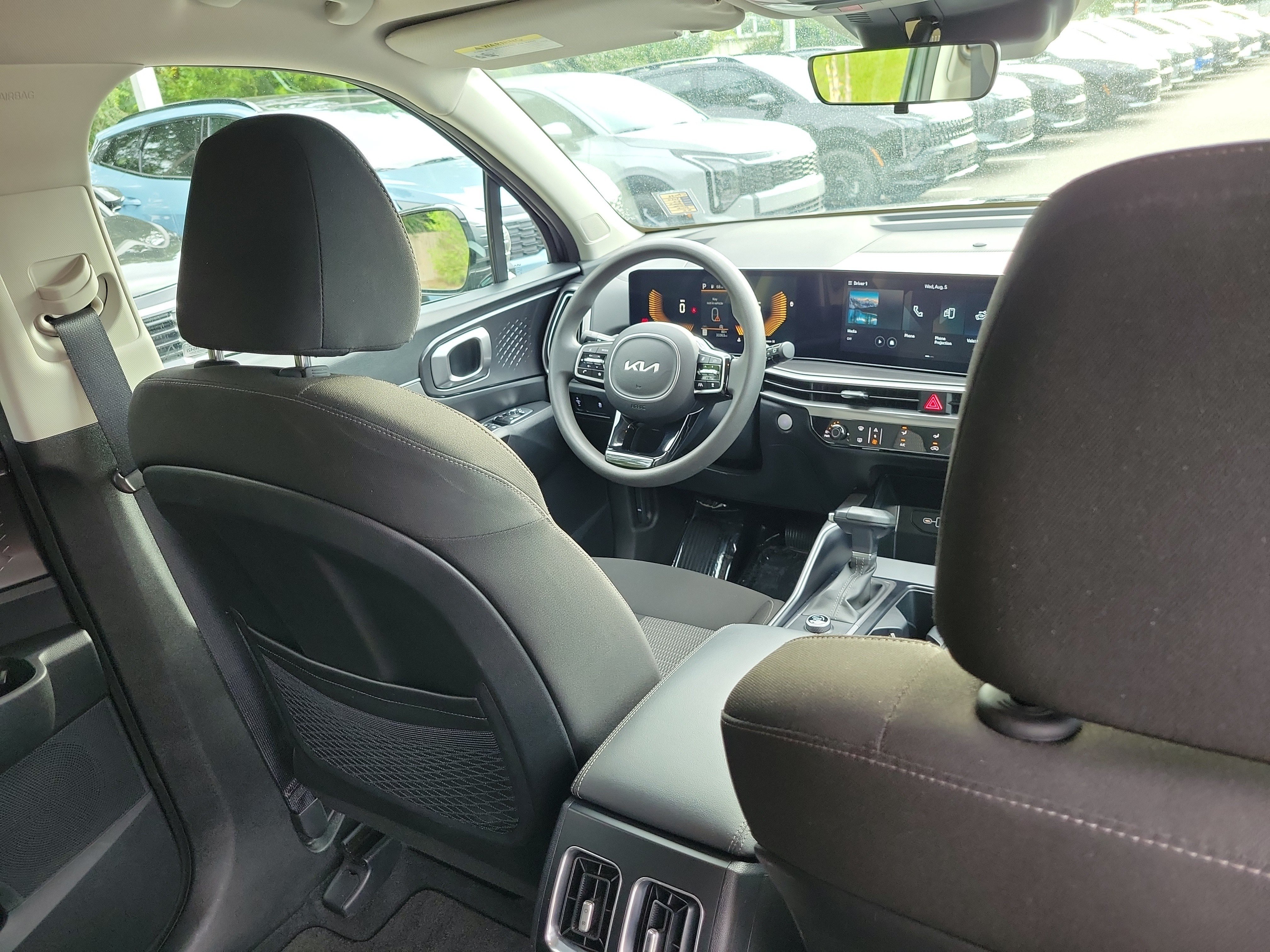 Certified 2024 Kia Sorento LX FWD image 13