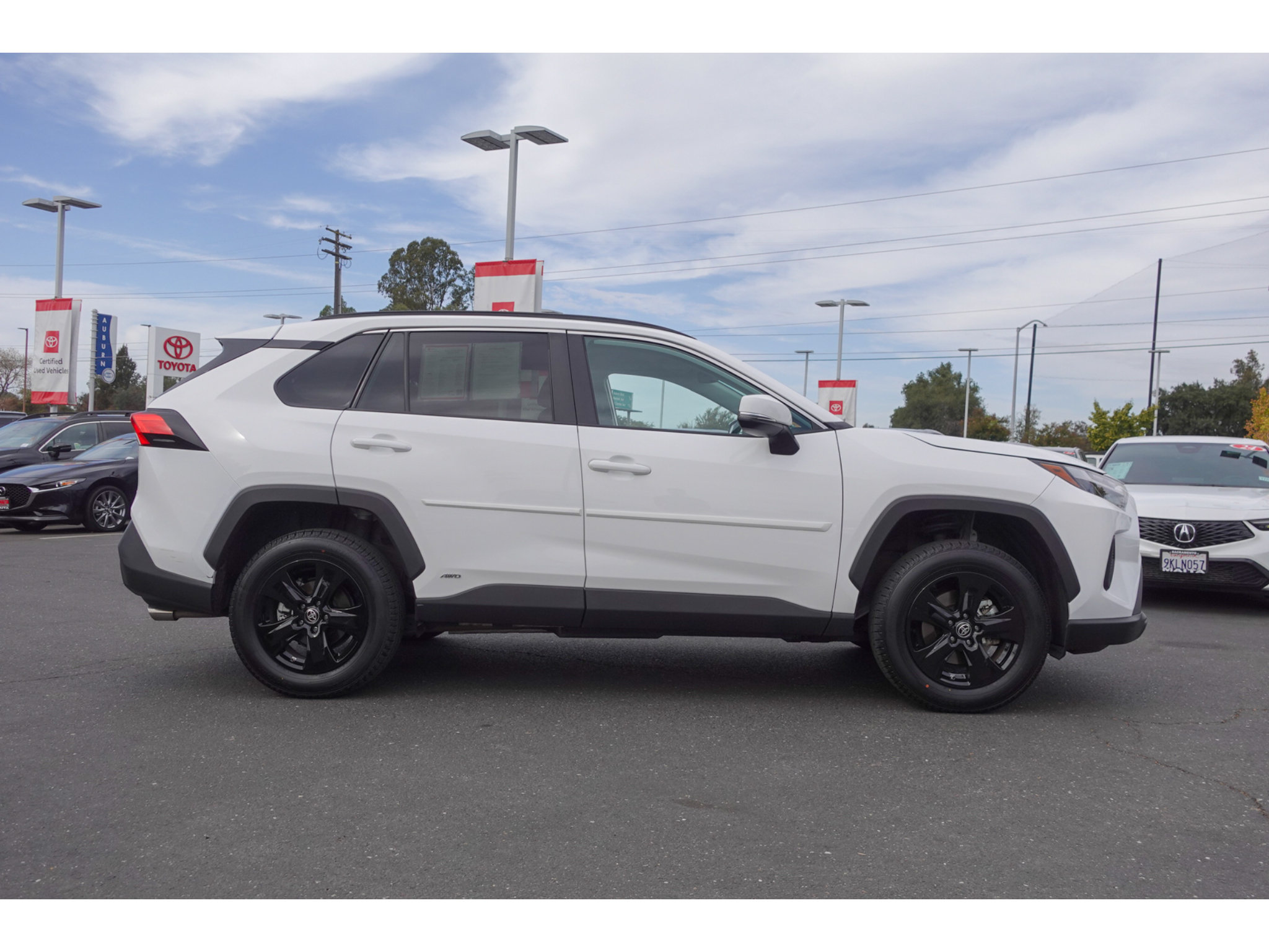 Certified 2024 Toyota RAV4 LE AWD/4WD image 2