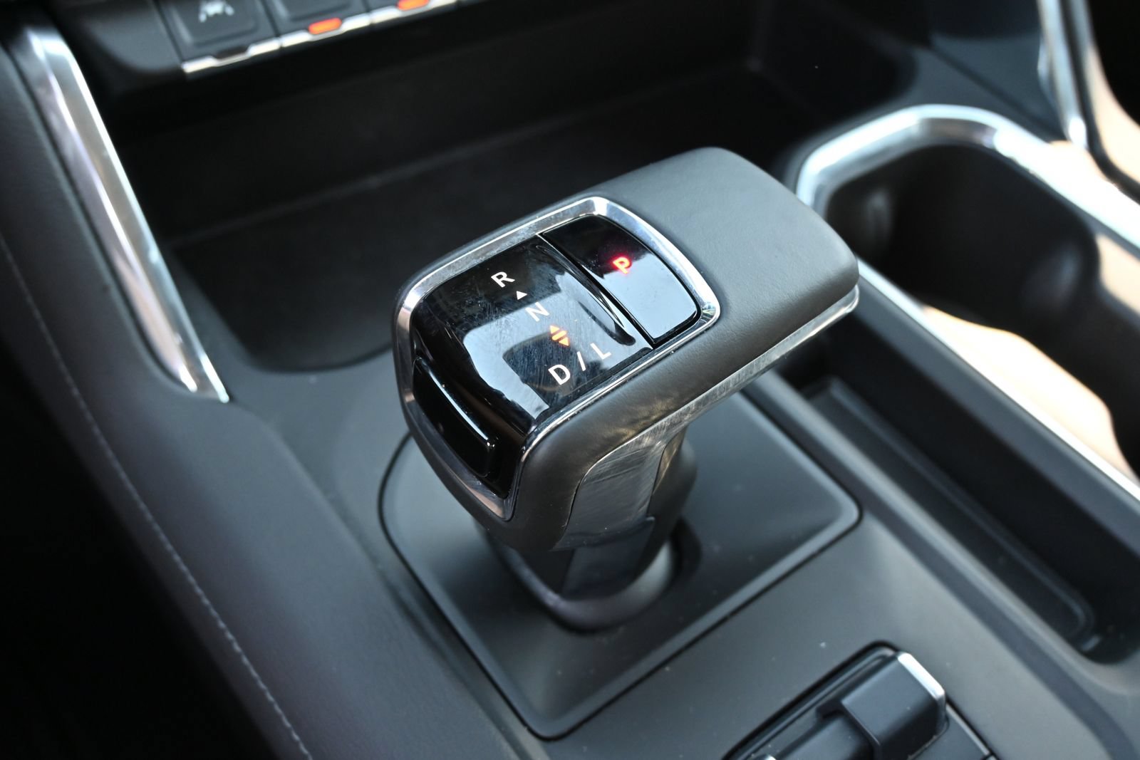 Used 2025 GMC Sierra 1500 Denali AWD/4WD image 14