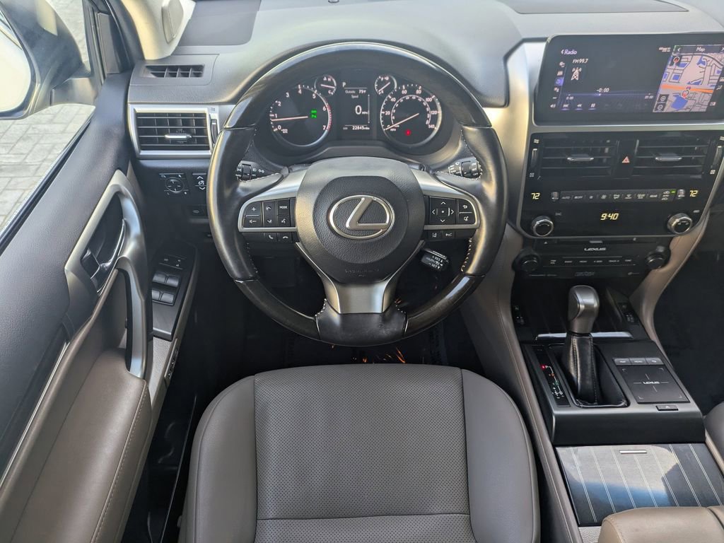 Used 2023 Lexus GX 460 Premium image 17