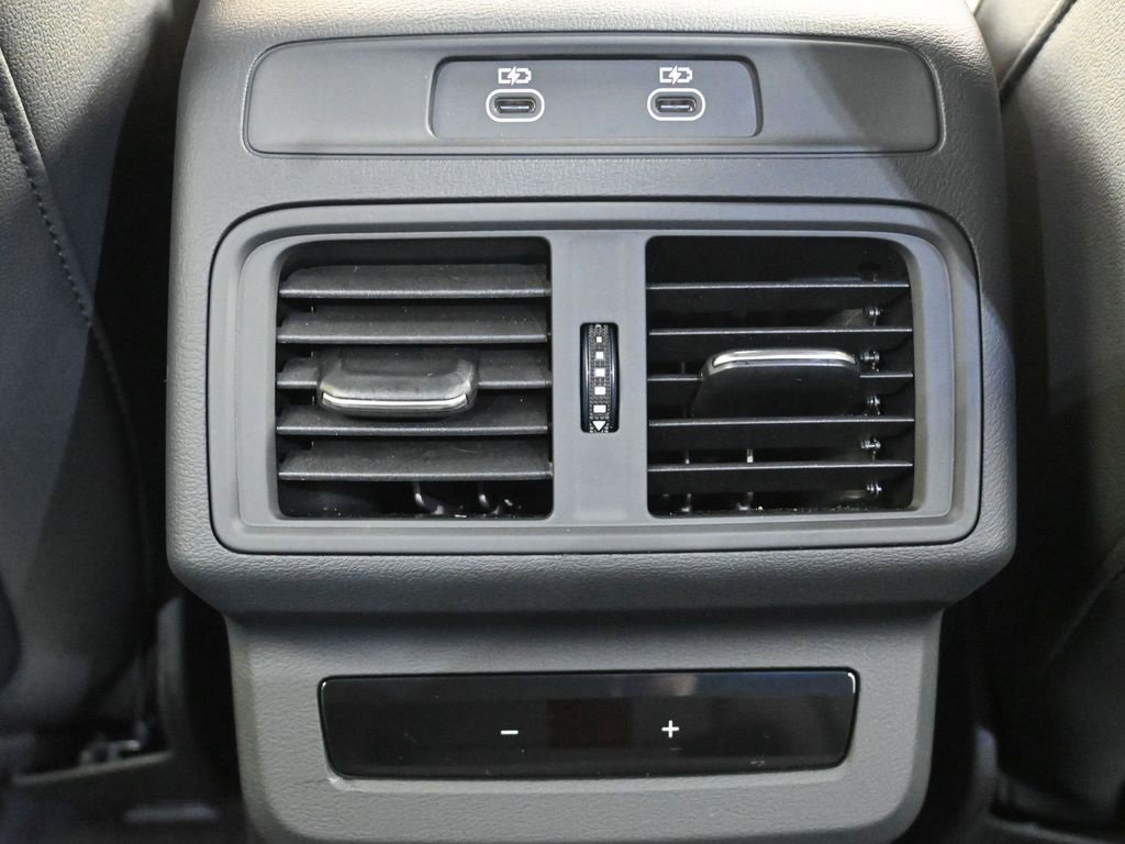 Used 2025 Audi Q5 2.0T Premium Plus w/ Premium Plus image 21