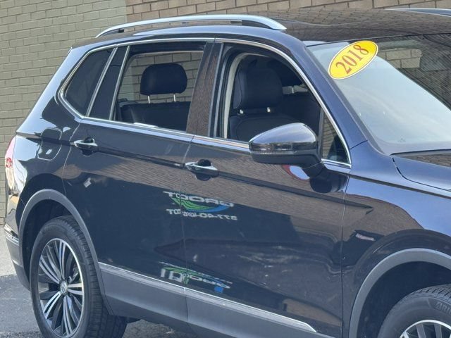 Used 2018 Volkswagen Tiguan SEL FWD image 4
