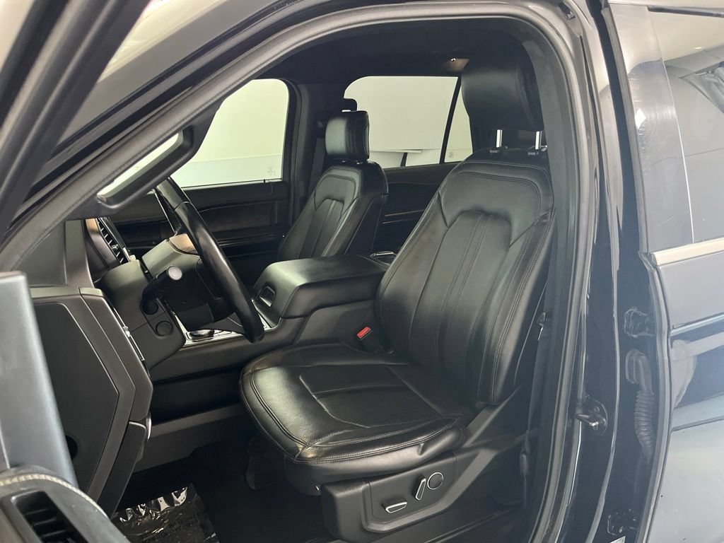 Used 2019 Ford Expedition Limited AWD/4WD image 18