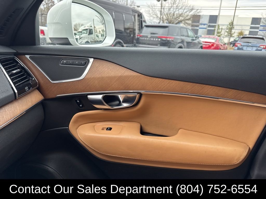 Used 2017 Volvo XC90 T6 Inscription w/ Vision Package image 25
