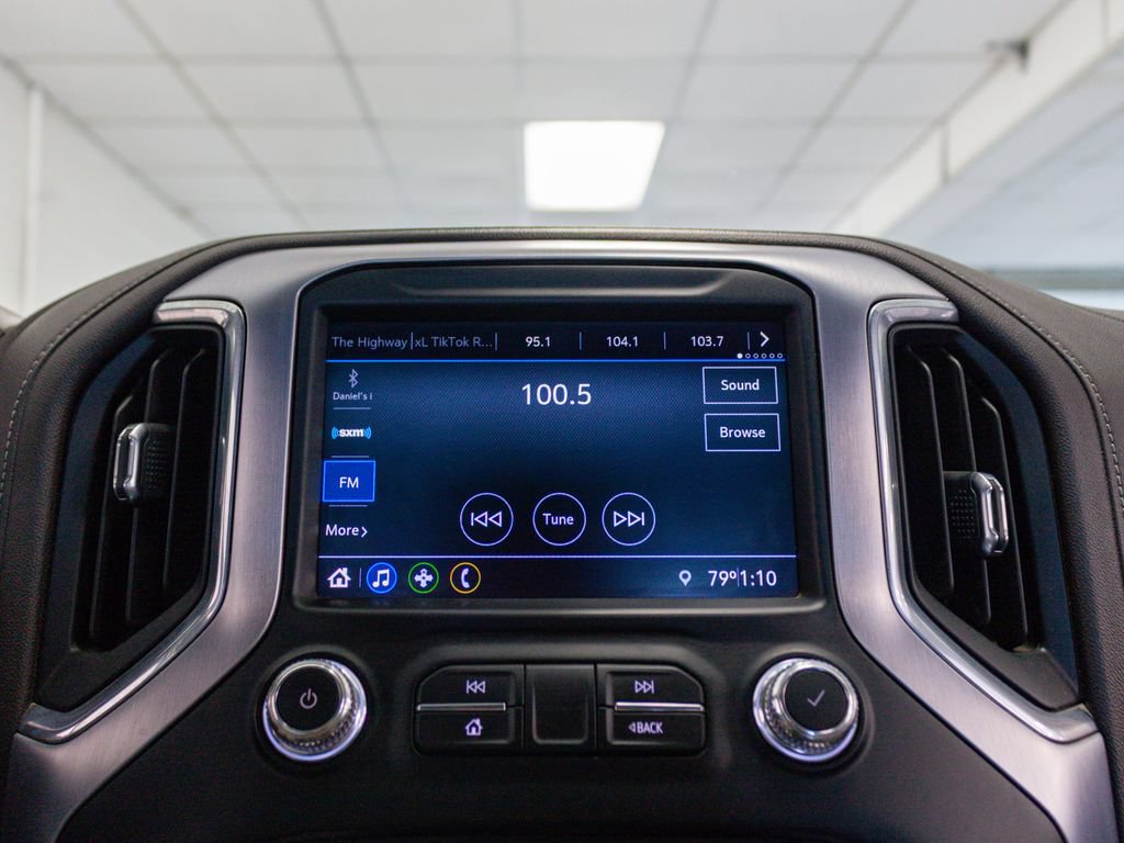 Used 2021 GMC Sierra 1500 SLE w/ X31 Off-Road Package AWD/4WD image 17