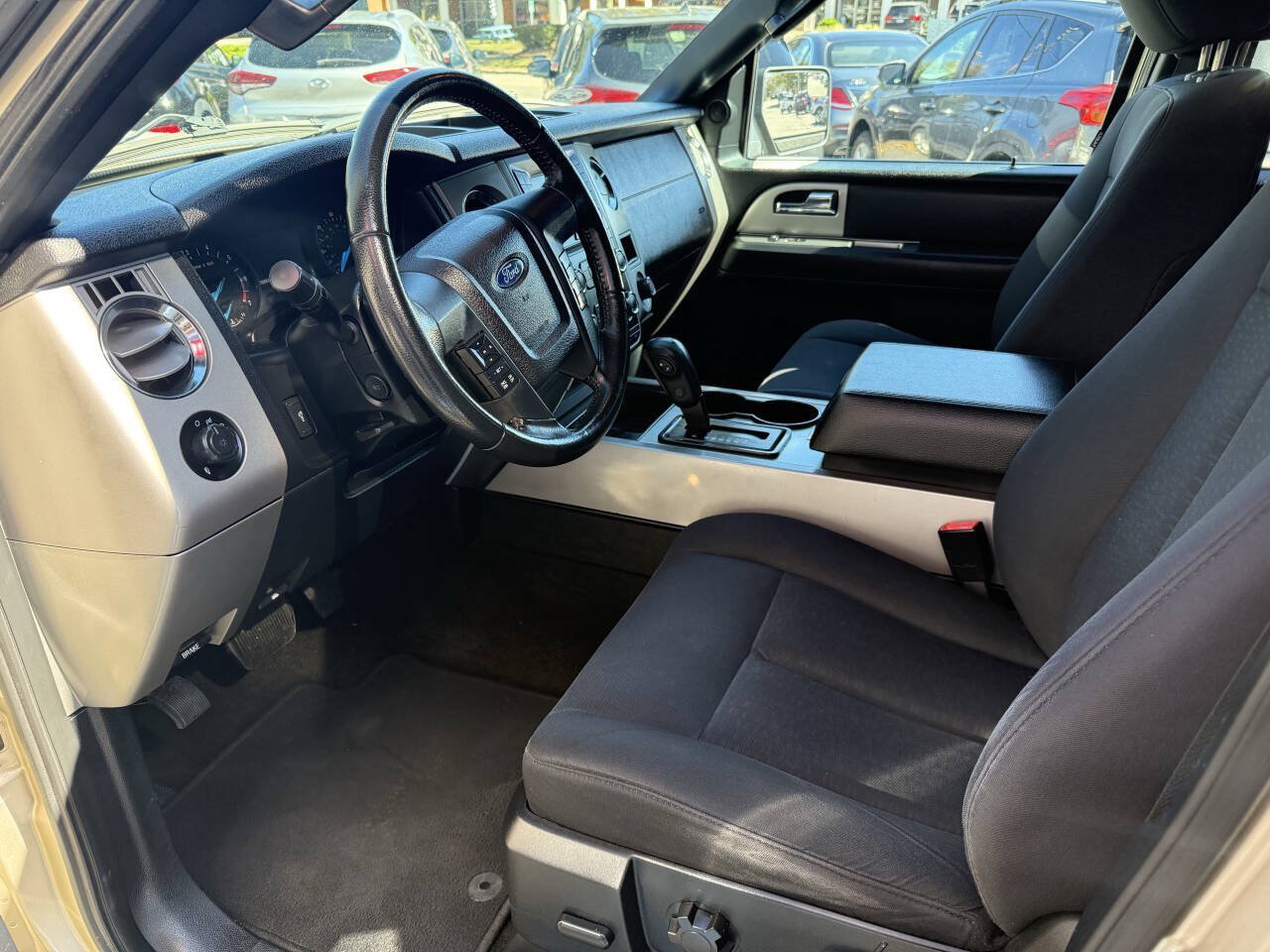 Used 2017 Ford Expedition EL XLT AWD/4WD image 11