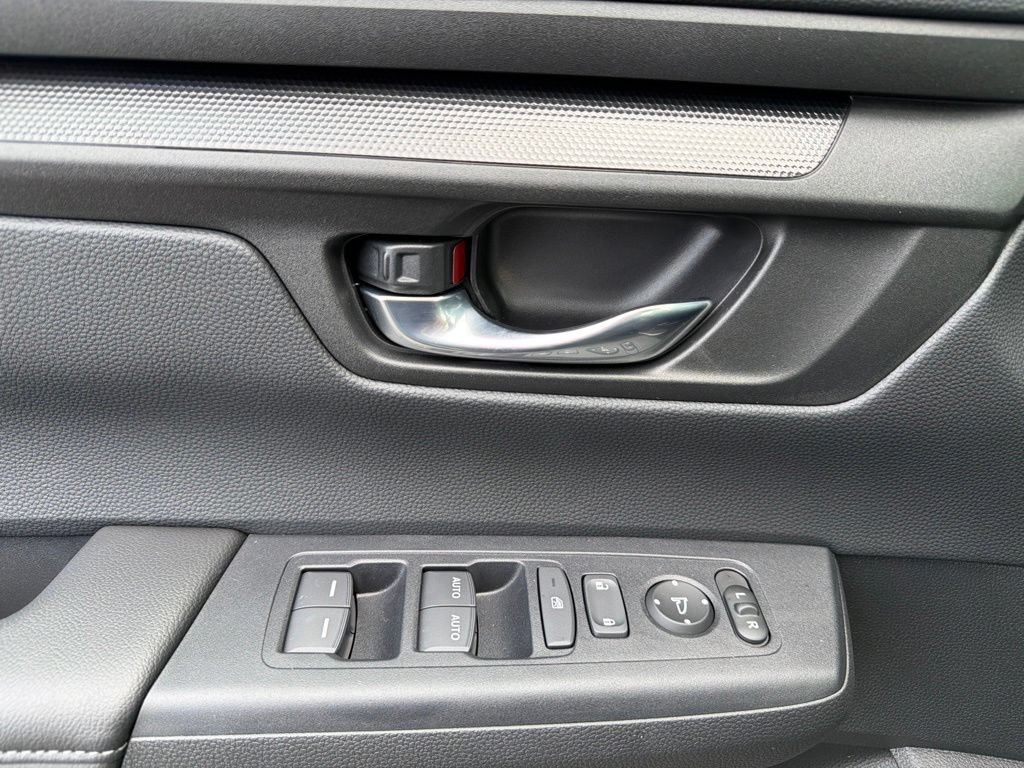 Used 2025 Honda CR-V EX image 20