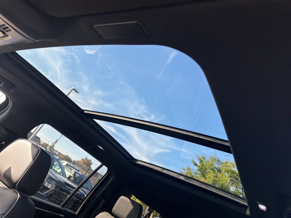 New 2026 Chevrolet Suburban Premier w/ Sun And Tow Package image 19