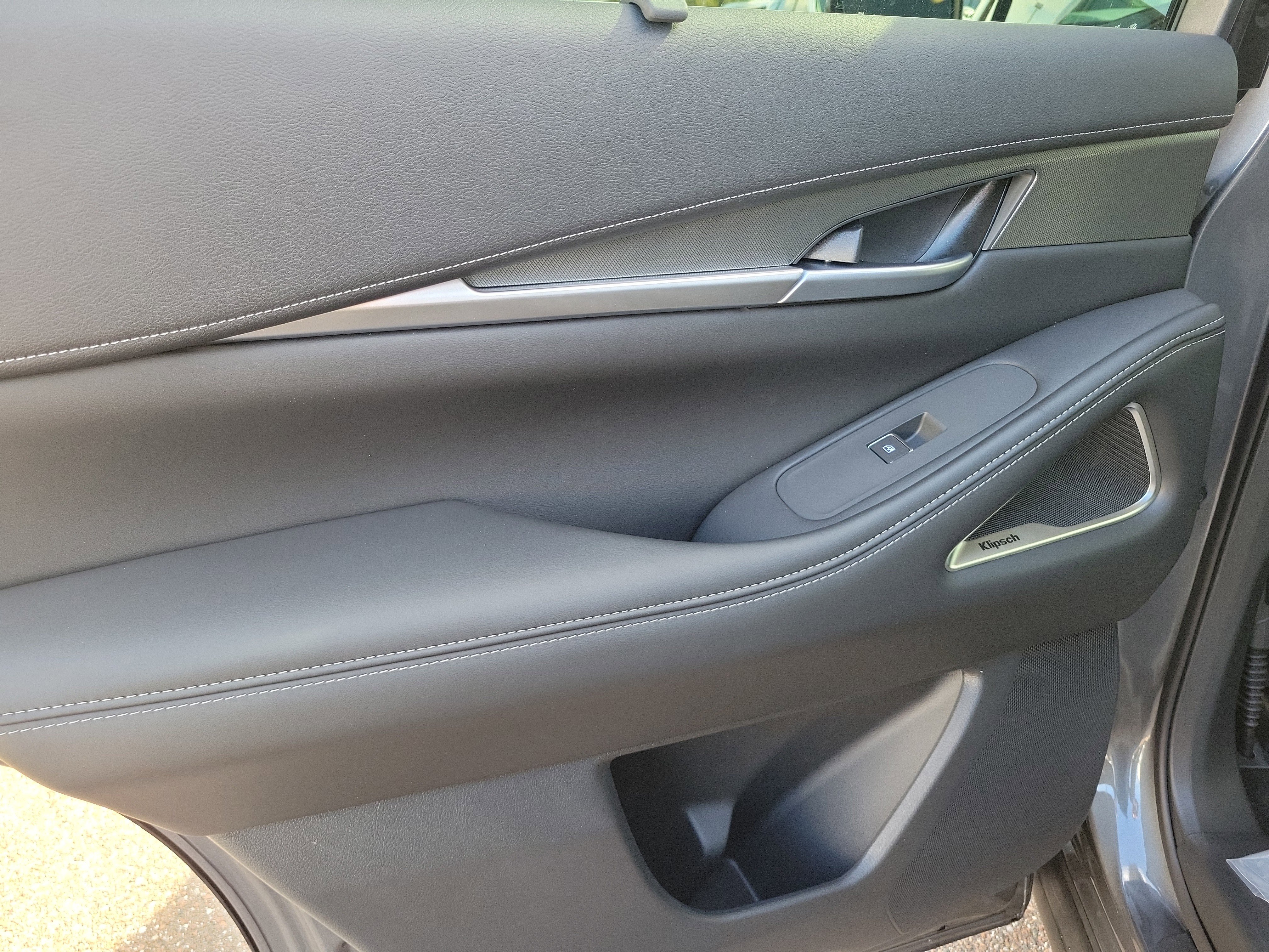 New 2026 INFINITI QX60 Luxe w/ Cargo Package image 8