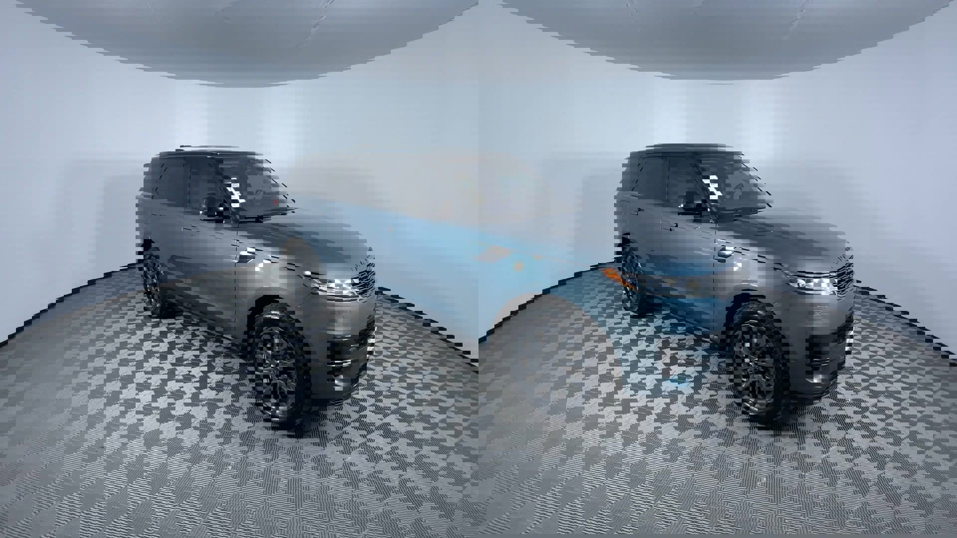 Used 2023 Land Rover Range Rover Sport SE image 2