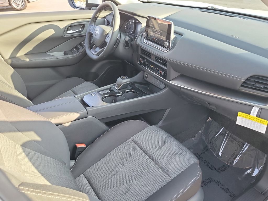 New 2026 Nissan Rogue SV FWD image 12
