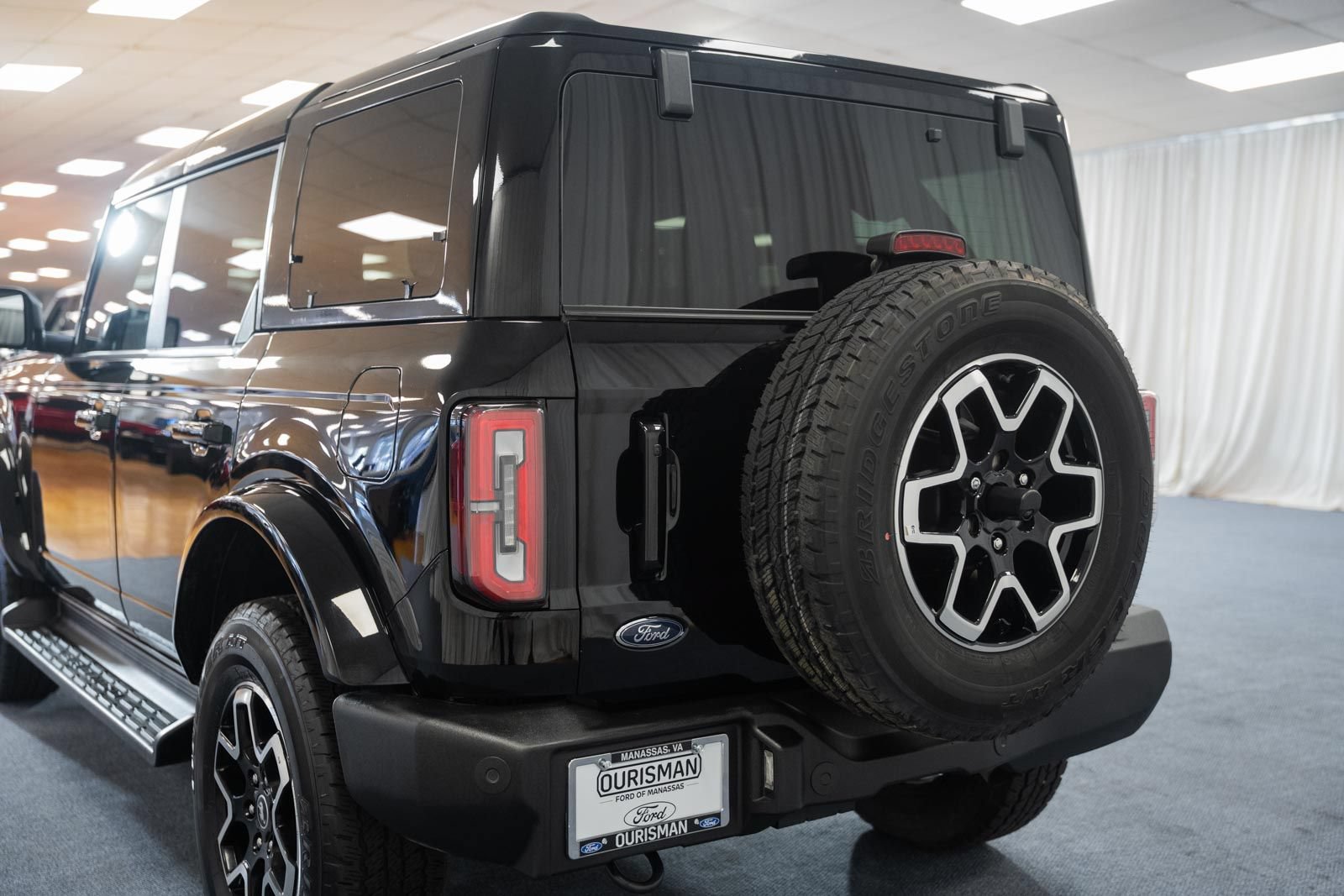 Certified 2025 Ford Bronco Outer Banks AWD/4WD image 6