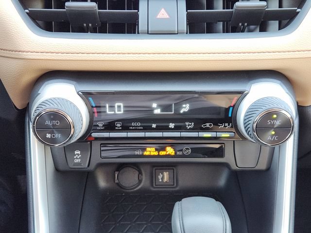 Certified 2025 Toyota RAV4 XLE w/ Convenience Package AWD/4WD image 18