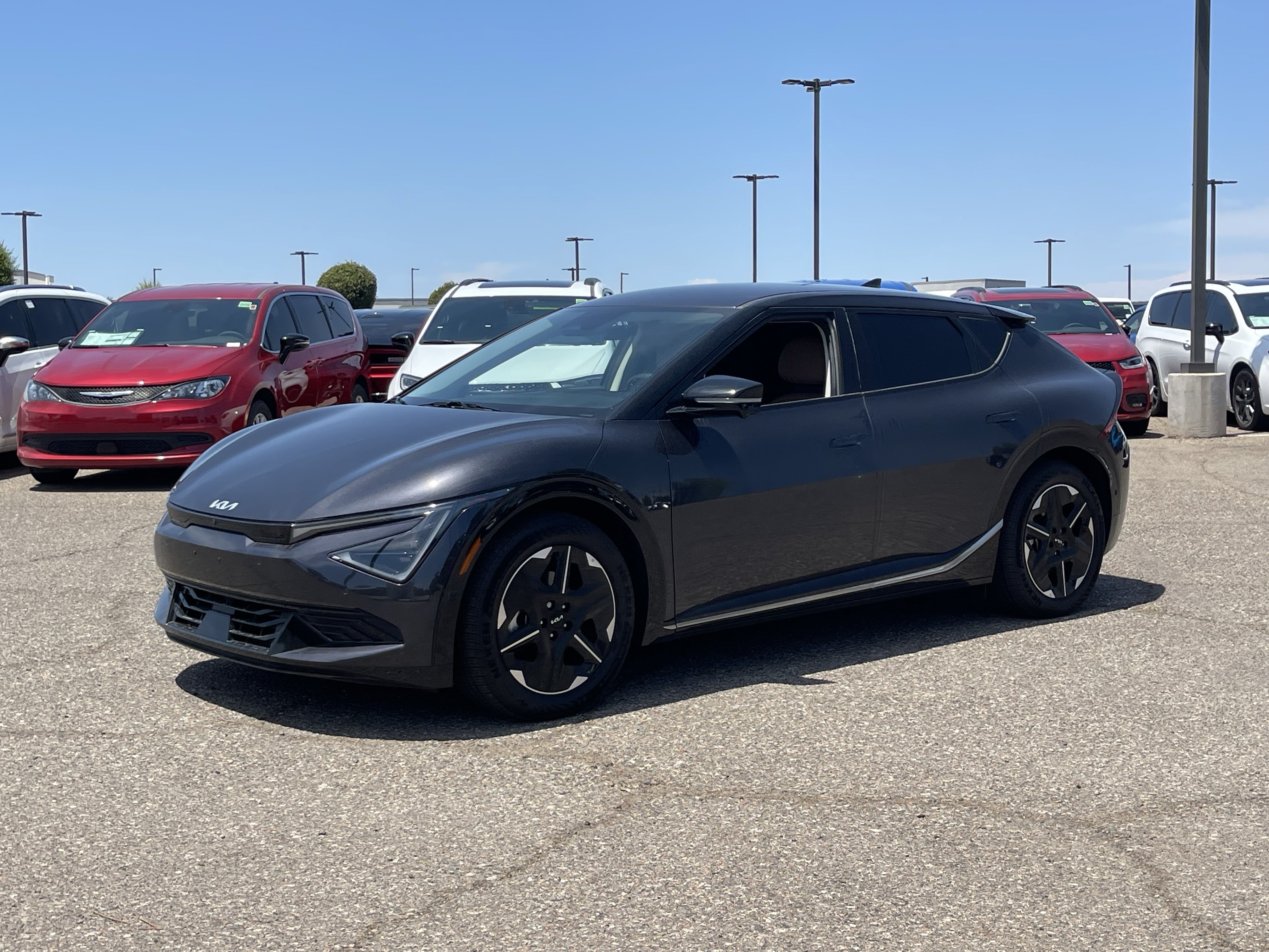 Certified 2025 Kia EV6 Wind RWD image 2