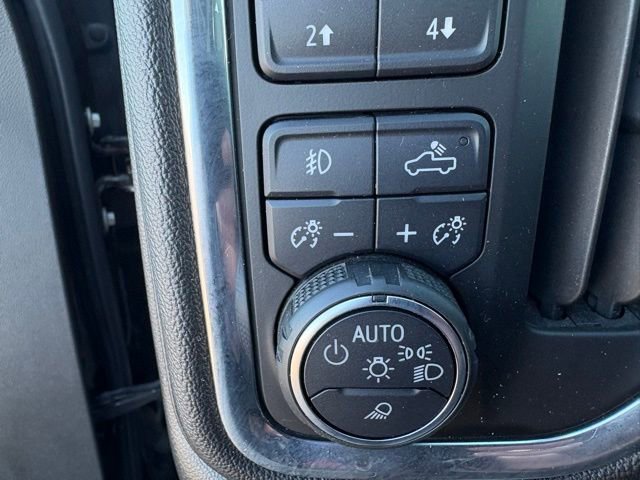 Used 2019 Chevrolet Silverado 1500 LTZ image 12