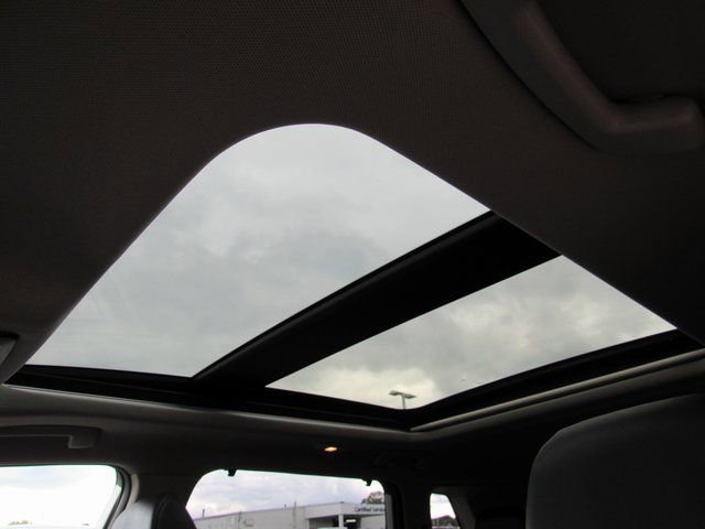 Used 2021 Nissan Rogue SV w/ Premium Package image 20