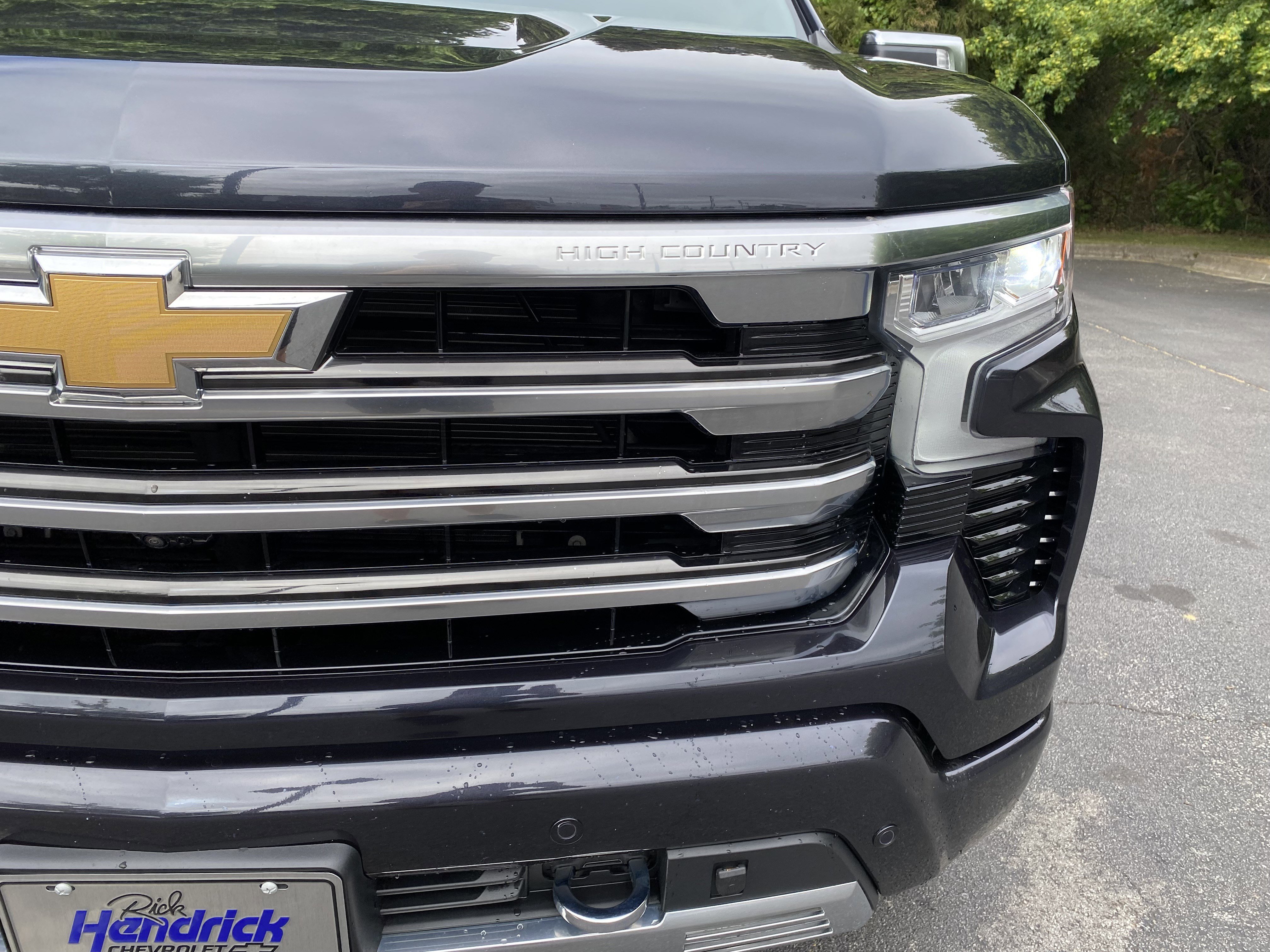 Used 2023 Chevrolet Silverado 1500 High Country w/ High Country Premium Package AWD/4WD image 14