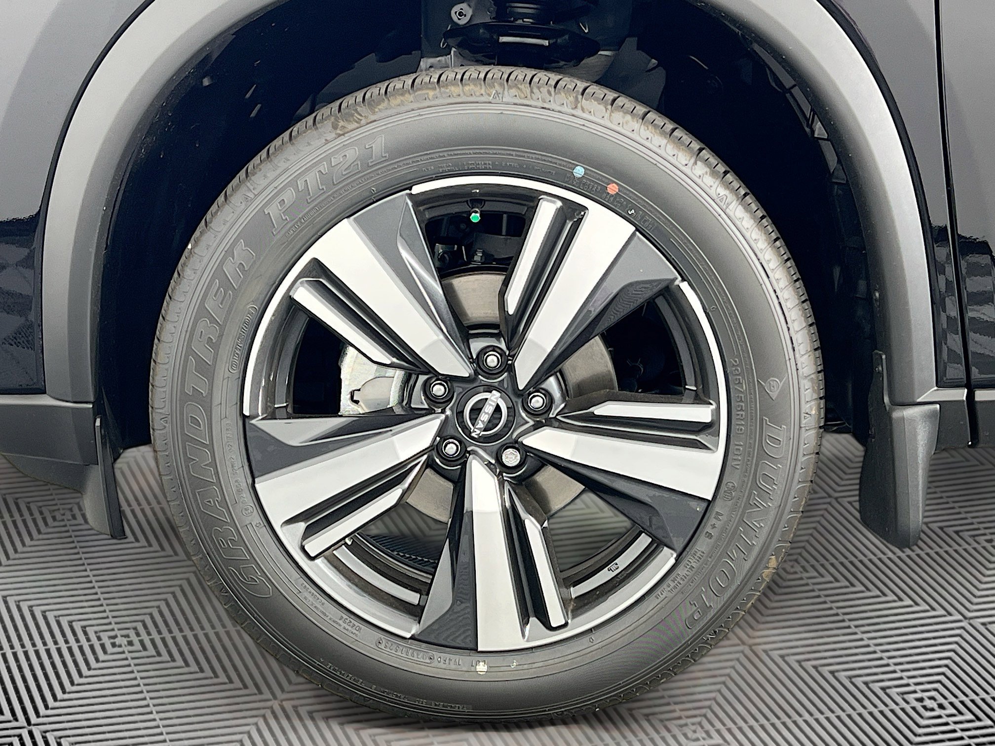 New 2025 Nissan Rogue SL w/ SL Premium Package image 36