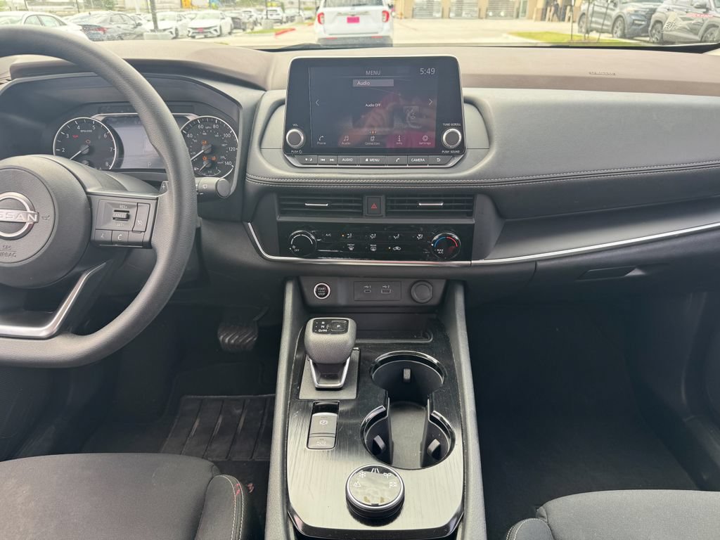 Used 2023 Nissan Rogue S AWD/4WD image 18