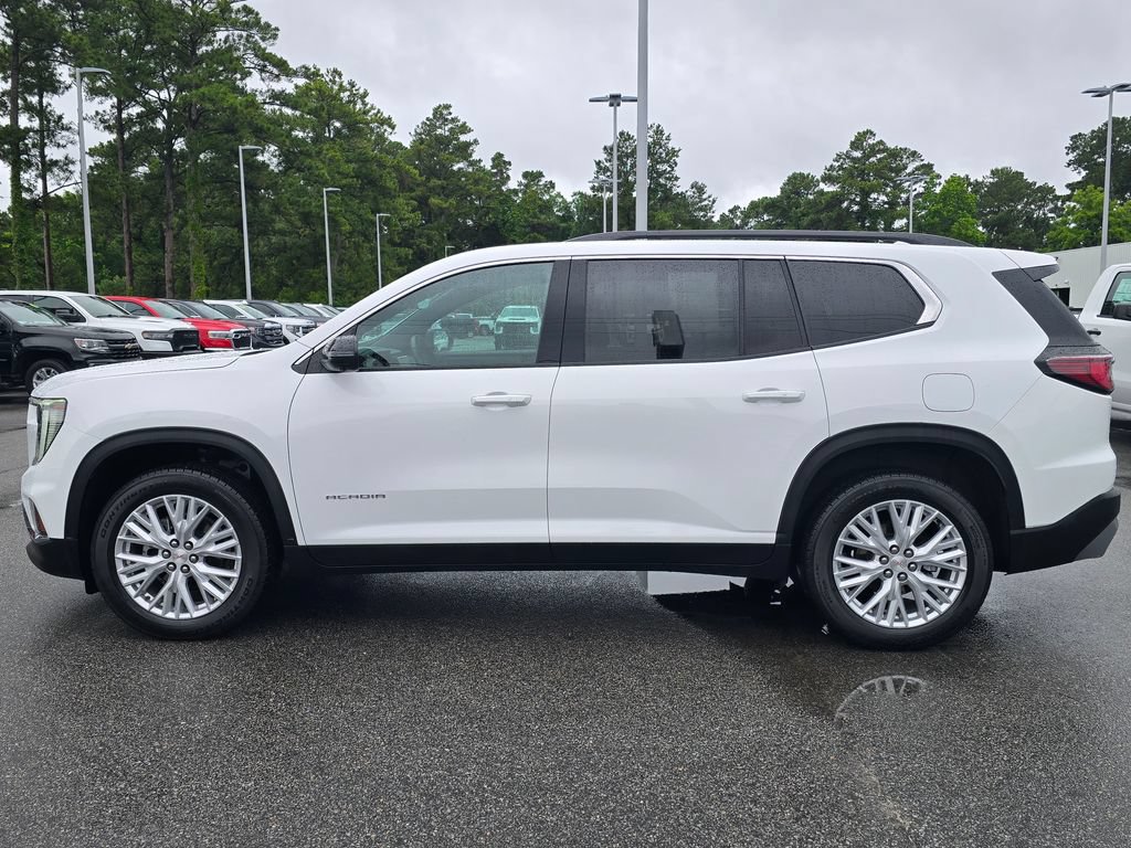 Used 2026 GMC Acadia Elevation w/ Elevation Premium Package FWD image 2