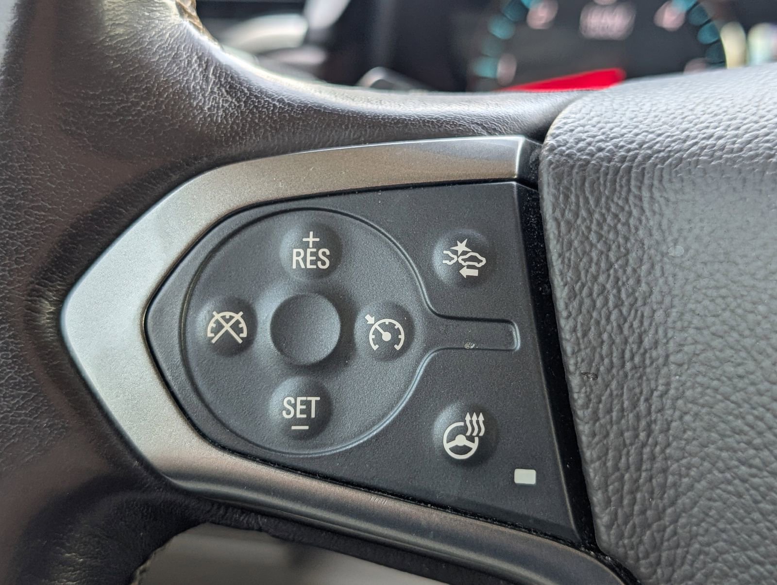 Used 2019 Chevrolet Suburban Premier AWD/4WD image 18