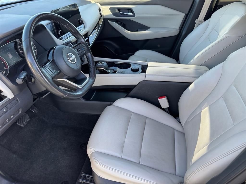 Used 2023 Nissan Rogue SL w/ SL Premium Package image 10