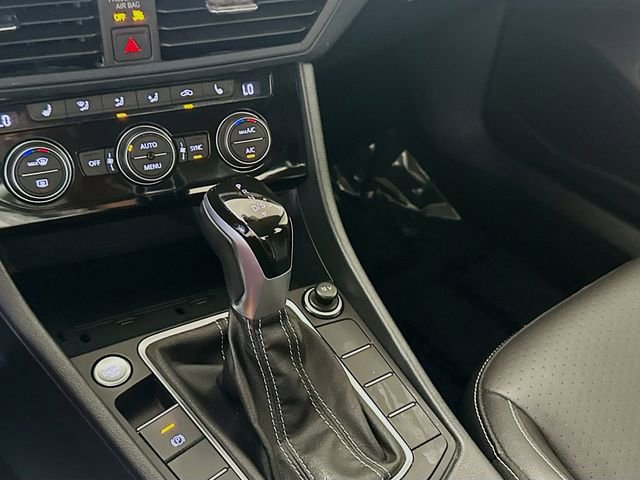 Used 2024 Volkswagen Jetta SE image 18