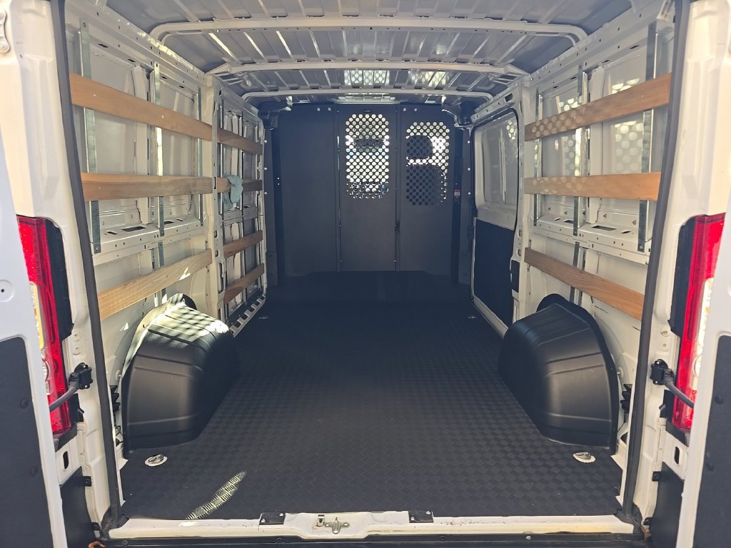 Used 2025 RAM ProMaster 2500 w/ U-Haul Equipment Group FWD image 2