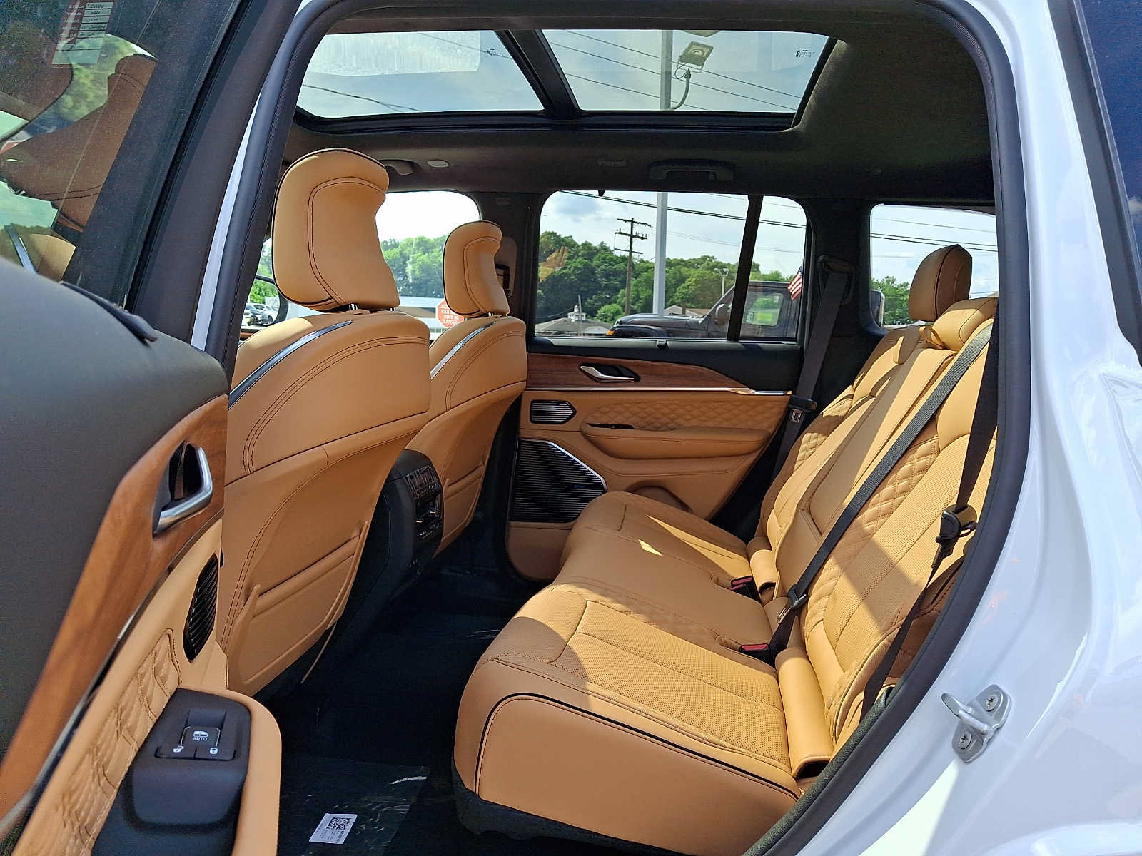 New 2026 Jeep Grand Cherokee Summit w/ Adv Protech Group IV AWD/4WD image 6