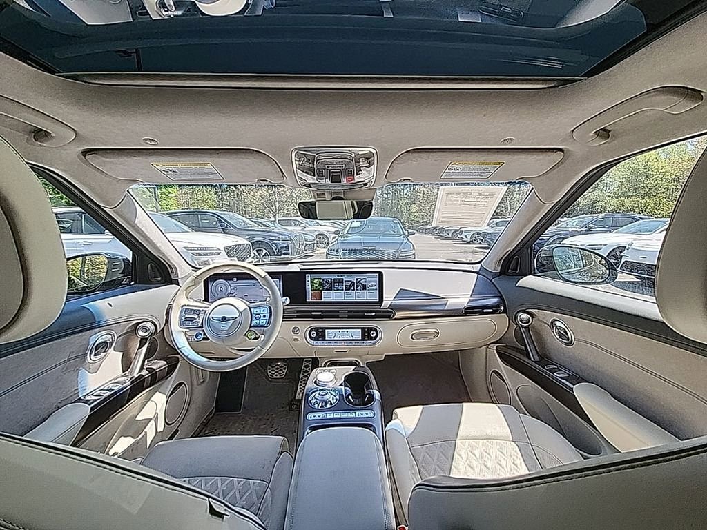 Used 2023 Genesis GV60 Performance image 24