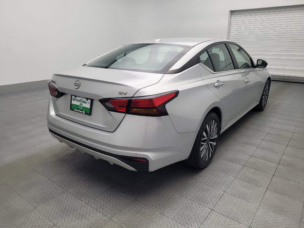 Used 2024 Nissan Altima 2.5 SV image 9