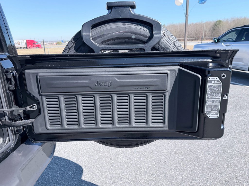 New 2026 Jeep Wrangler Sahara image 10