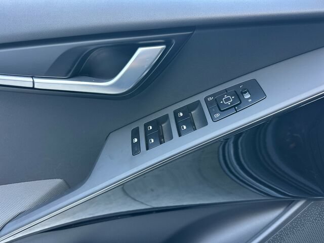 Used 2023 Kia Niro Wind FWD image 11