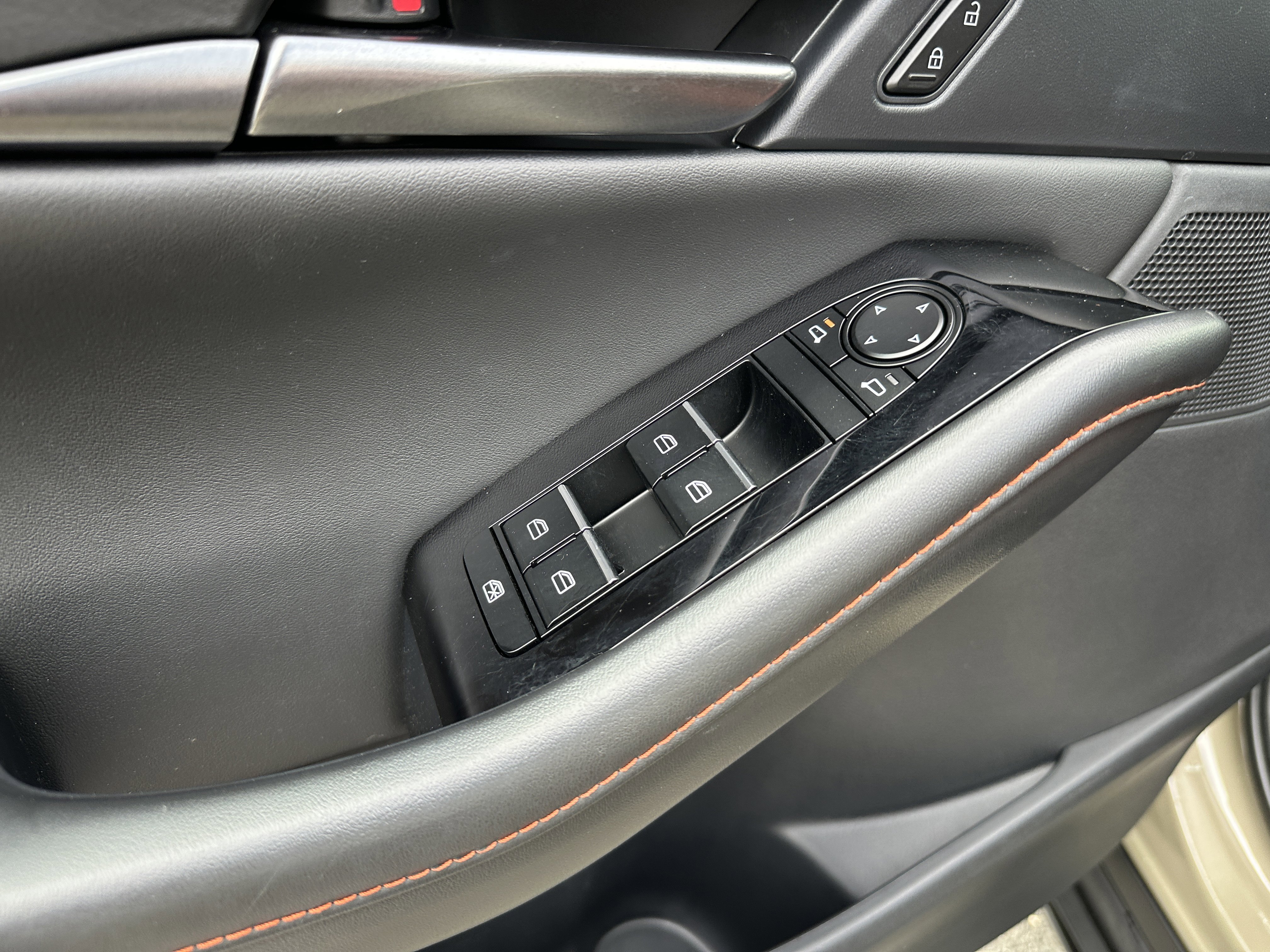 Certified 2025 MAZDA CX-30 Carbon AWD/4WD image 23
