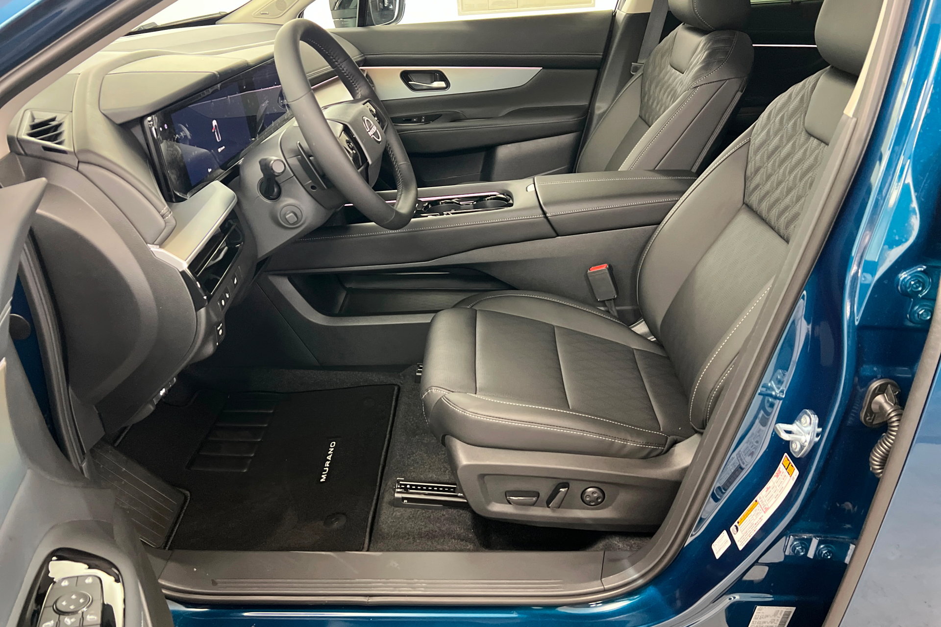 New 2026 Nissan Murano Platinum w/ Cargo Package AWD/4WD image 17