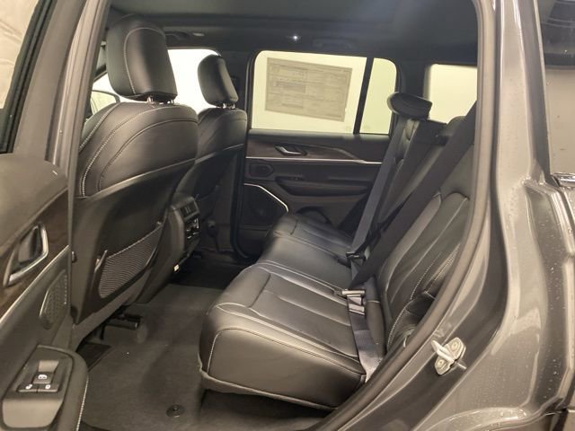Used 2026 Jeep Grand Cherokee Limited w/ Limited Altitude Package AWD/4WD image 21