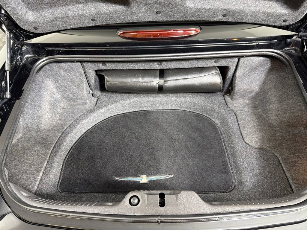 Used 2002 Ford Thunderbird RWD image 15