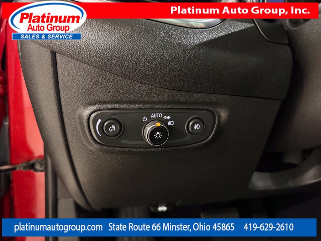 Used 2023 Chevrolet Equinox Premier FWD image 36