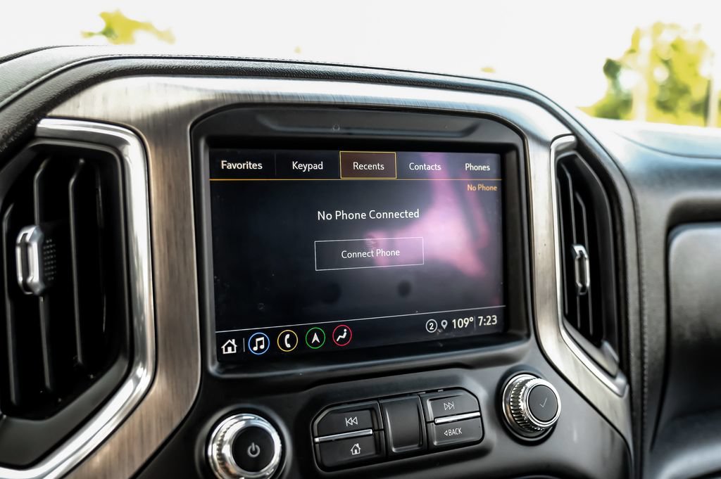 Used 2021 GMC Sierra 3500 Denali w/ Technology Package AWD/4WD image 23