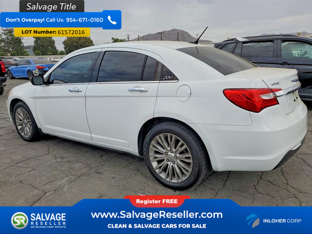 Used 2011 Chrysler 200 Limited FWD image 3