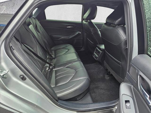 Used 2022 Toyota Avalon XLE w/ Moonroof Package image 11
