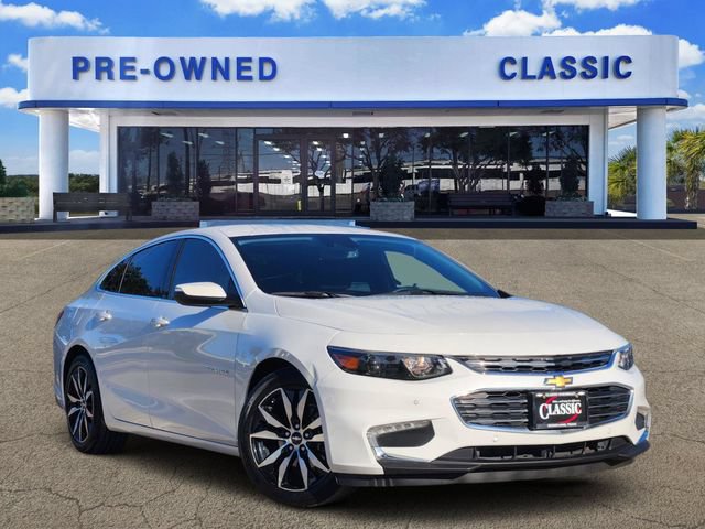 Used 2018 Chevrolet Malibu LT w/ Driver Confidence Package FWD image 1