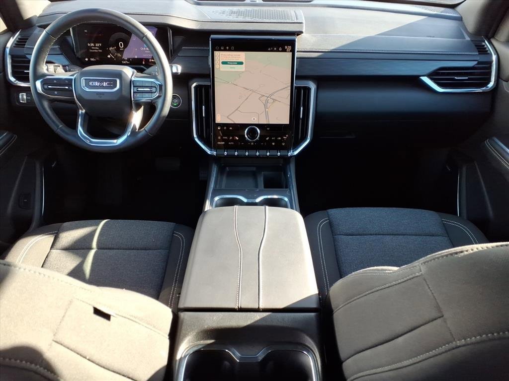 Used 2025 GMC Acadia Elevation image 8